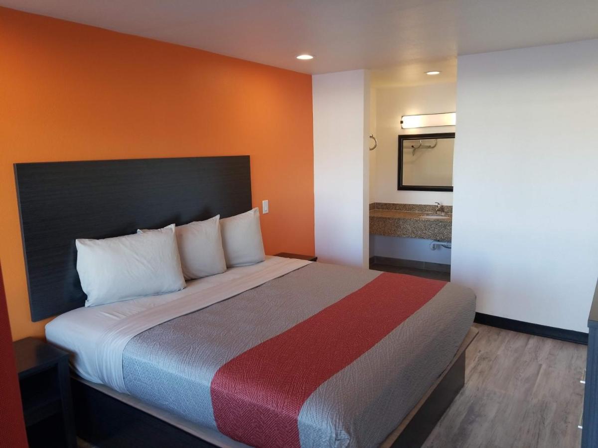 Budget Motel Of Usa Хинесвилл Экстерьер фото